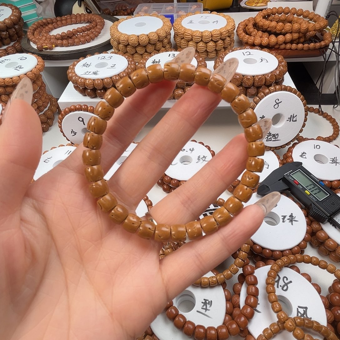 挪***林桃核手串桃核光珠