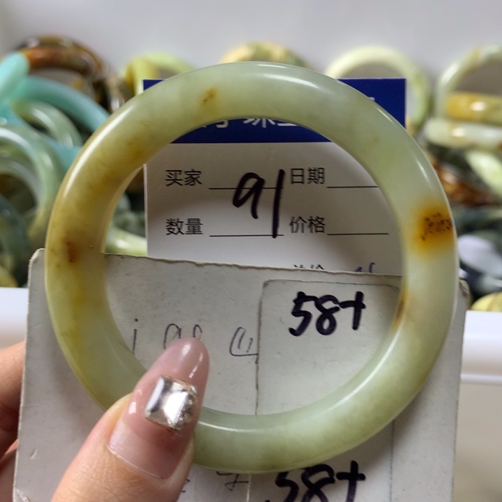 蛇纹石玉手镯未镶嵌91