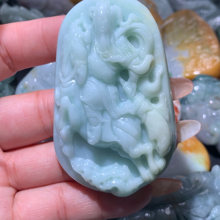 翡翠未镶嵌颈饰保真天然A货翡翠 