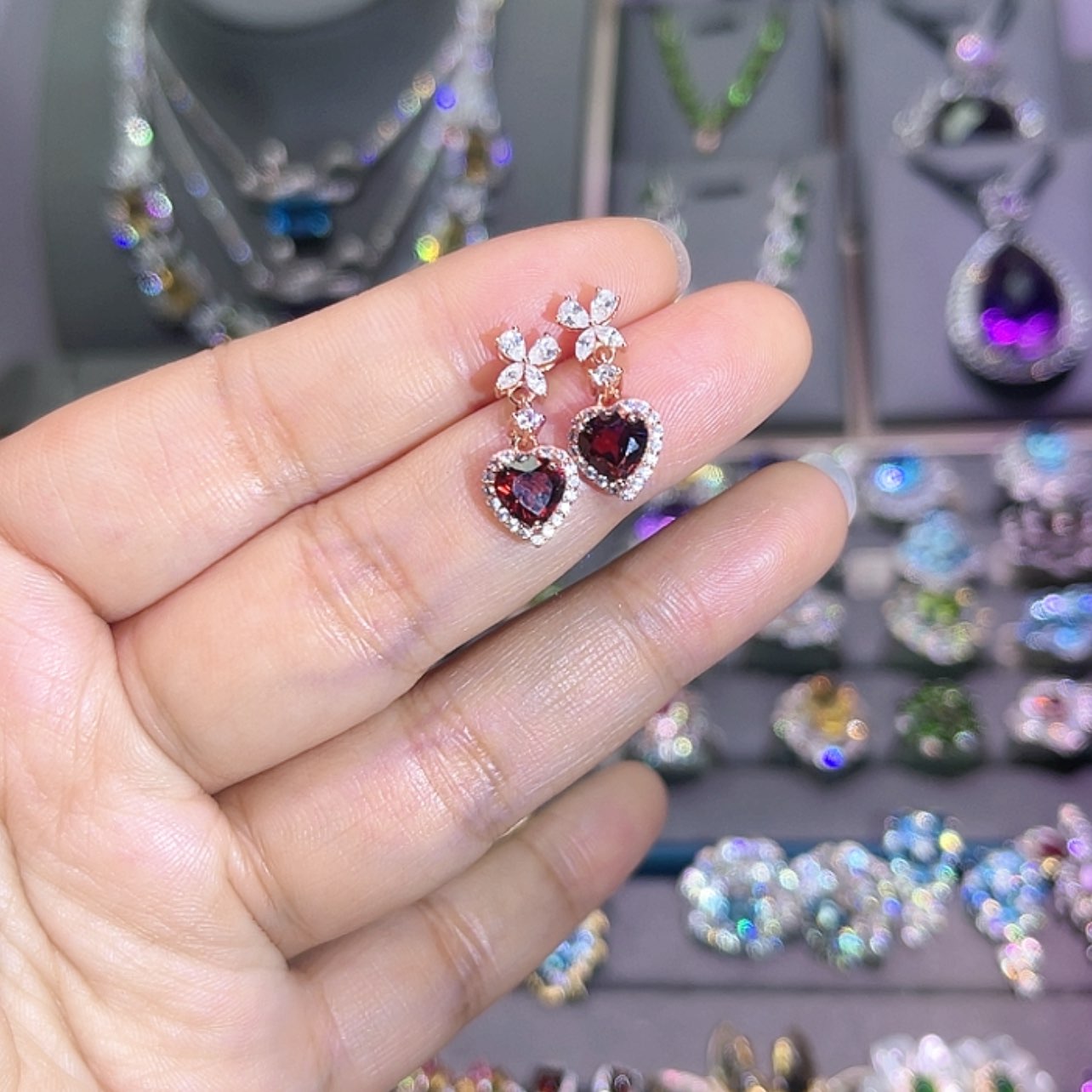 【闪购商品】石榴石耳饰银S925镶嵌