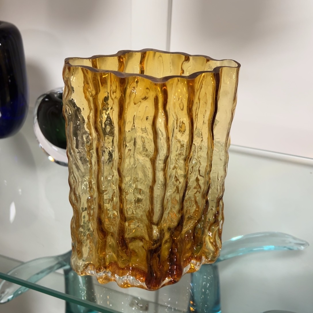 金色花瓶高度20微瑕