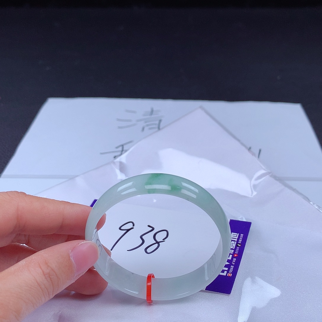 翡翠手镯未镶嵌手镯001315