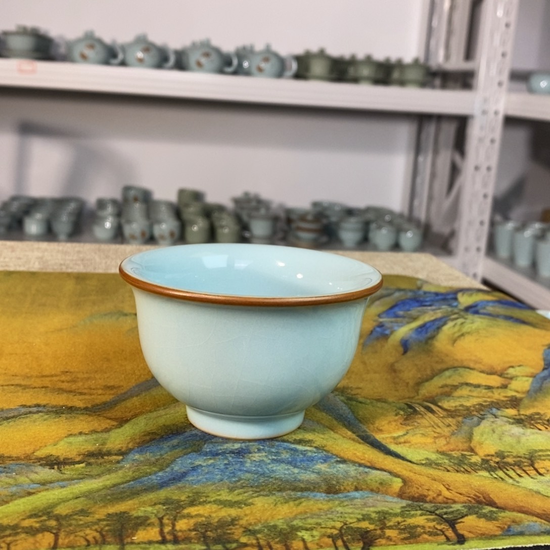 【闪购商品】天青压手杯微微瑕150