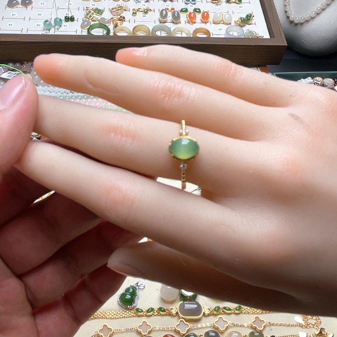 和田玉戒指银S925镀金镶嵌