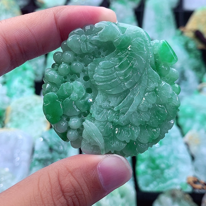 翡翠未镶嵌吊坠(不含链)