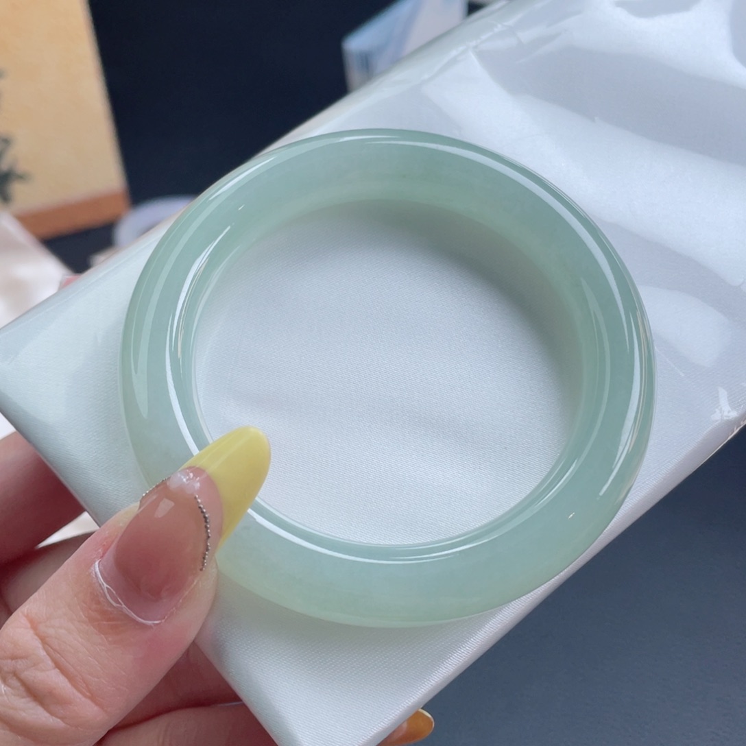 未镶嵌手镯翡翠53.6葡萄肉圆镯 干净清爽 捡漏15号