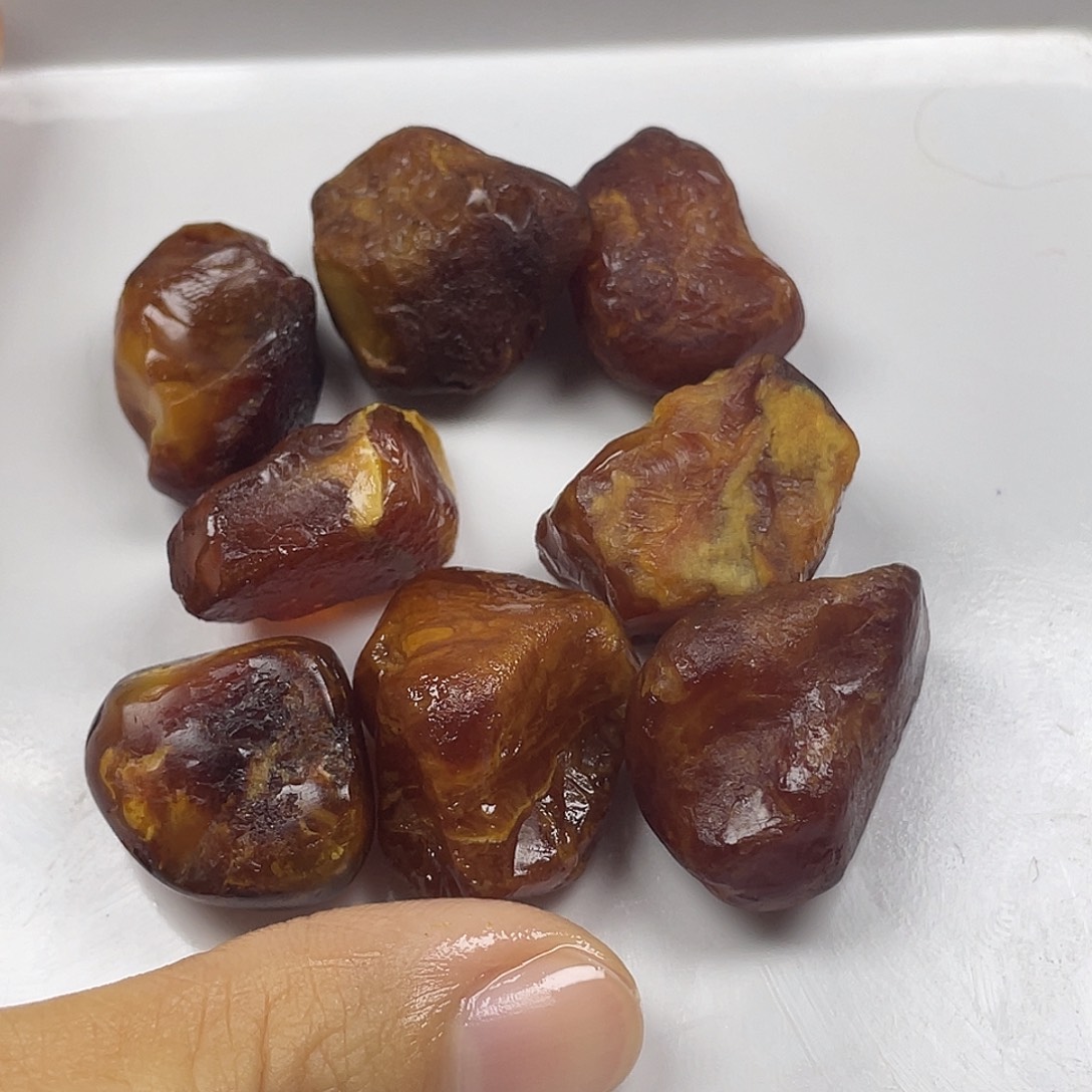 三***叶定制琥珀未镶嵌定制