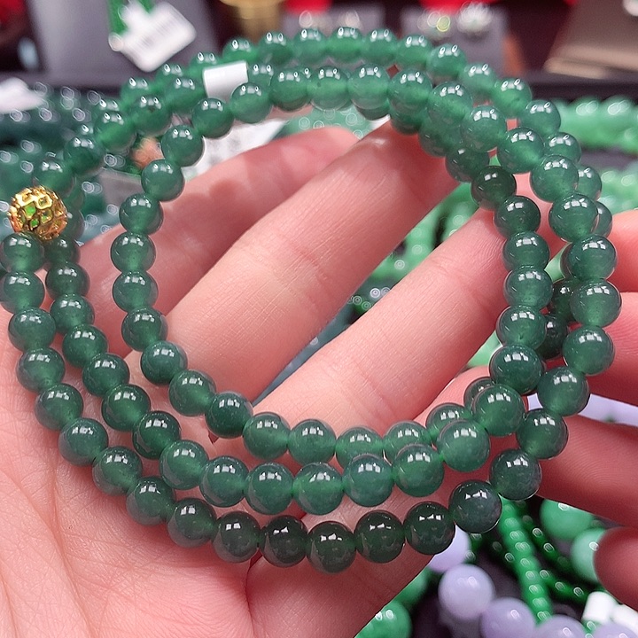 翡翠手链未镶嵌翡翠