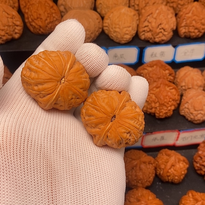 用***9吊坠文玩核桃元宝有虚尖