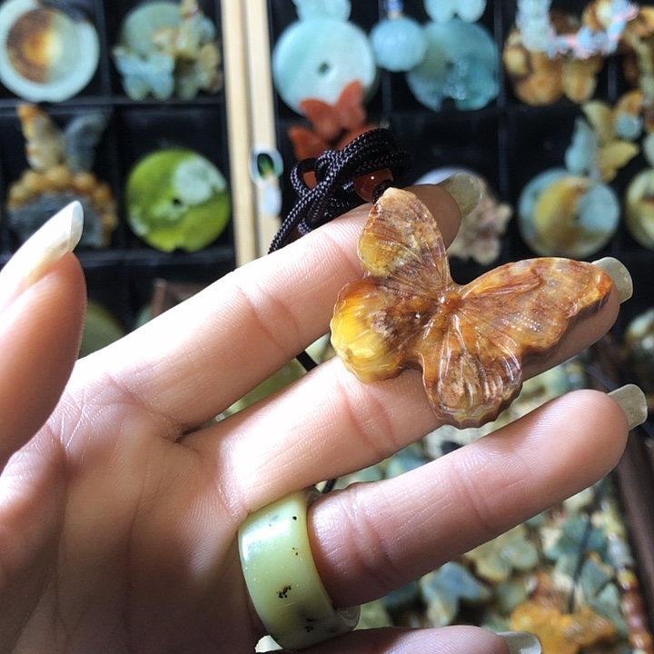 岫玉未镶嵌岫玉挂件