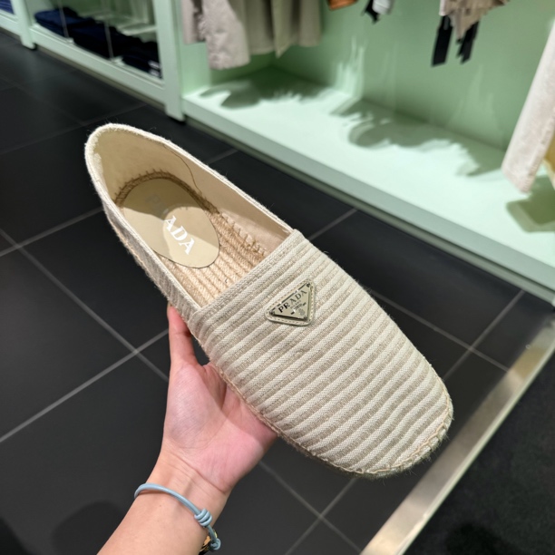 未使用 Prada/普拉达 男士帆布渔夫鞋夏季时尚百搭 不带鞋盒