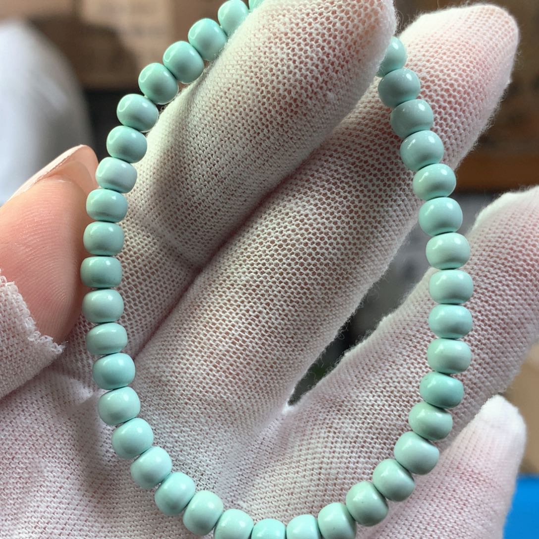 绿松石未镶嵌挂件