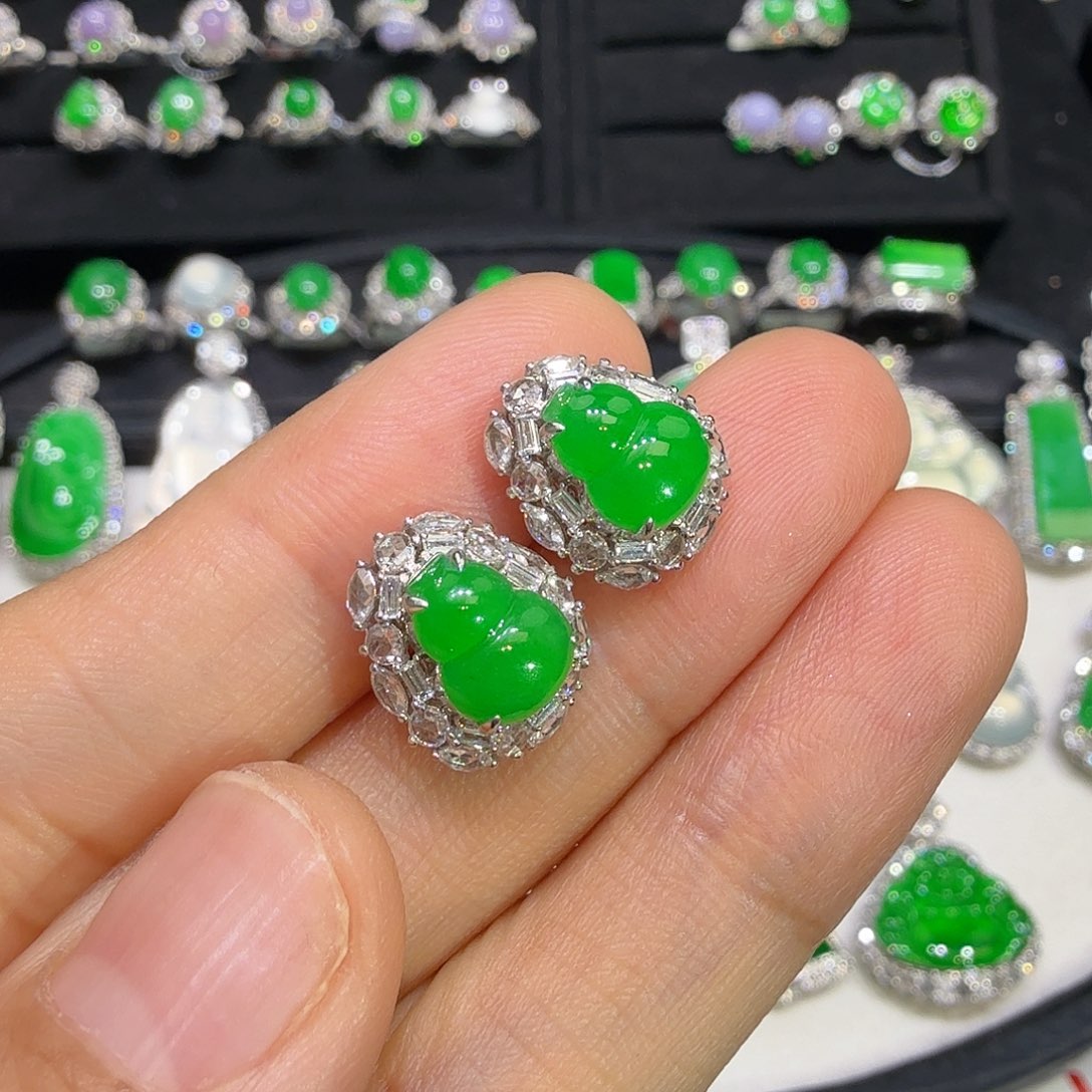 七****翡翠18K金镶嵌耳饰收到货48小时鉴赏期