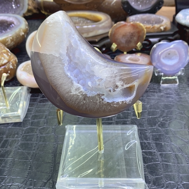 未镶嵌珠宝半成品水晶蓝牙软月亮摆件