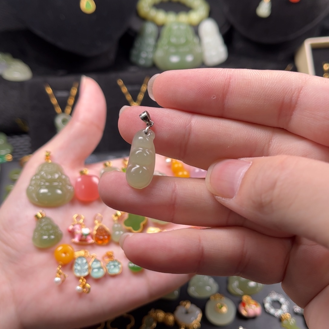 和田玉银S925镶嵌颈饰