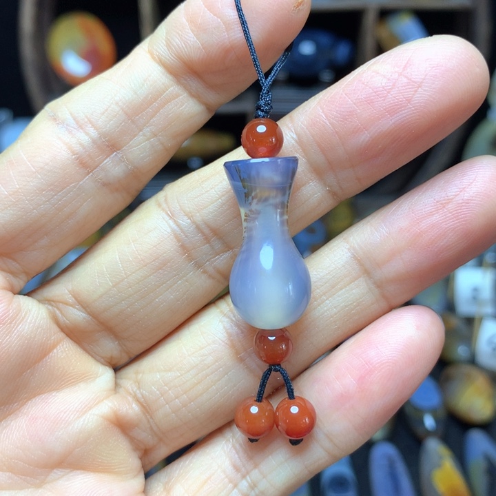 未镶嵌颈饰玛瑙/玉髓木*