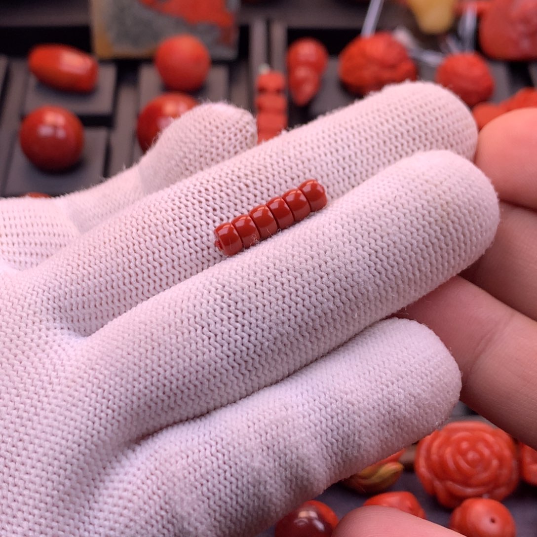南红玛瑙未镶嵌川料原矿满色满肉精工直切隔片5mm*3mm