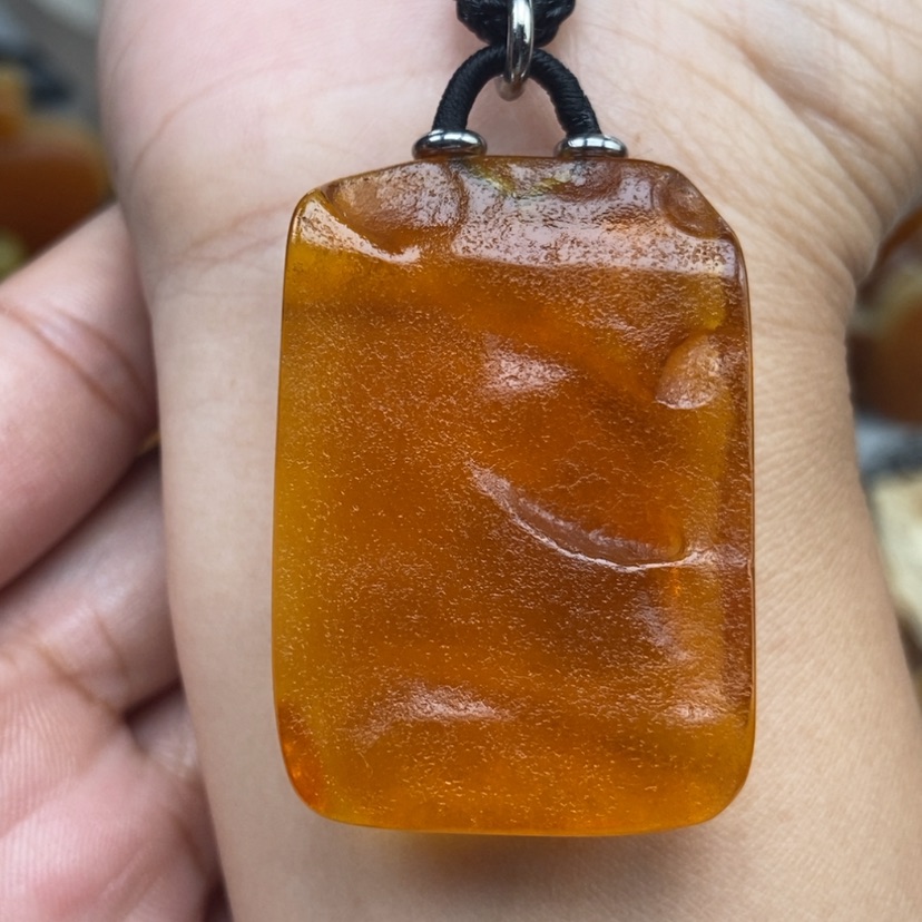 【闪购商品】未镶嵌颈饰琥珀