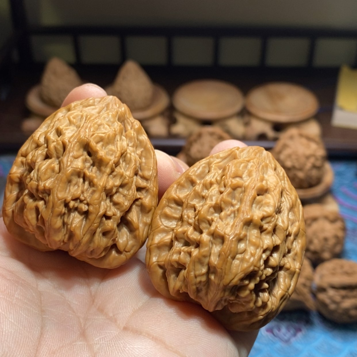 【闪购商品】文玩核桃吊坠虎头王