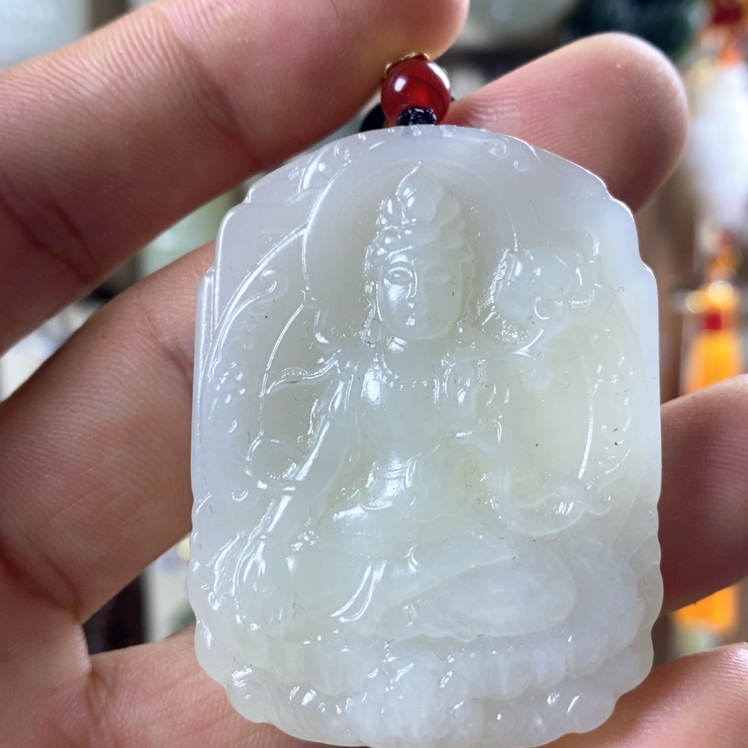 澄***白和田玉（糖玉）未镶嵌颈饰