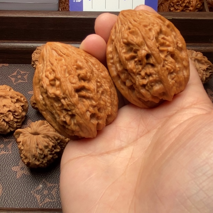 文玩核桃吊坠大沽石39全