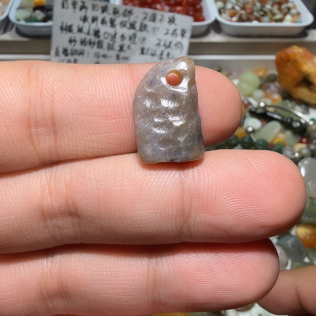 和田玉未镶嵌珠宝奇石