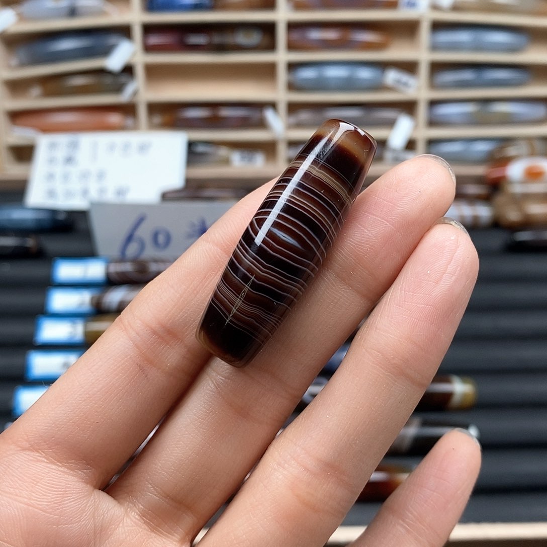 未镶嵌颈饰玛瑙/玉髓粉****孩