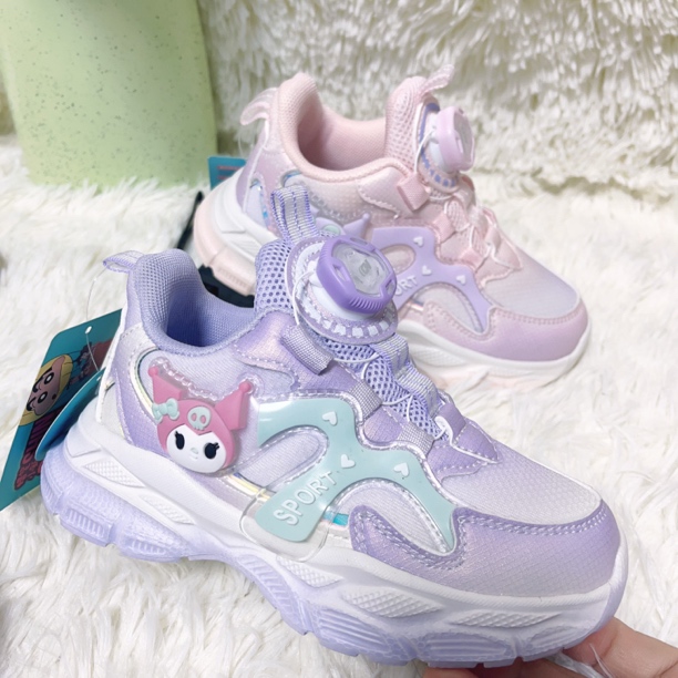 蜡笔小新女童，纽扣设计，双网面料，超轻鞋底舒适百搭，时尚潮流首选