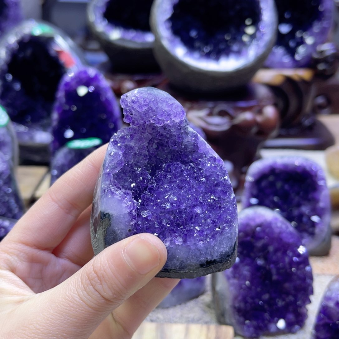 紫晶摆件未镶嵌紫水晶