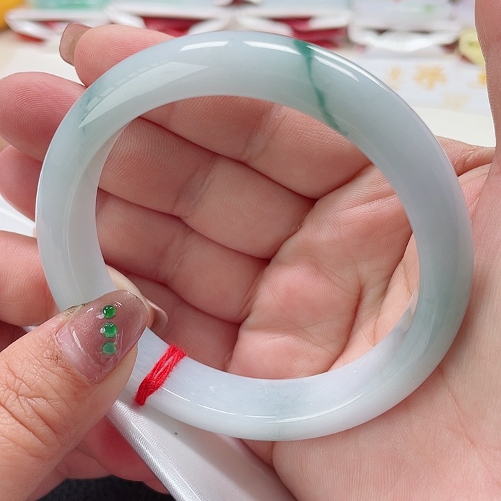 翡翠手镯未镶嵌缅甸翡翠手镯62圈