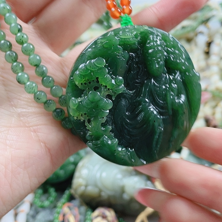 和田玉未镶嵌颈饰