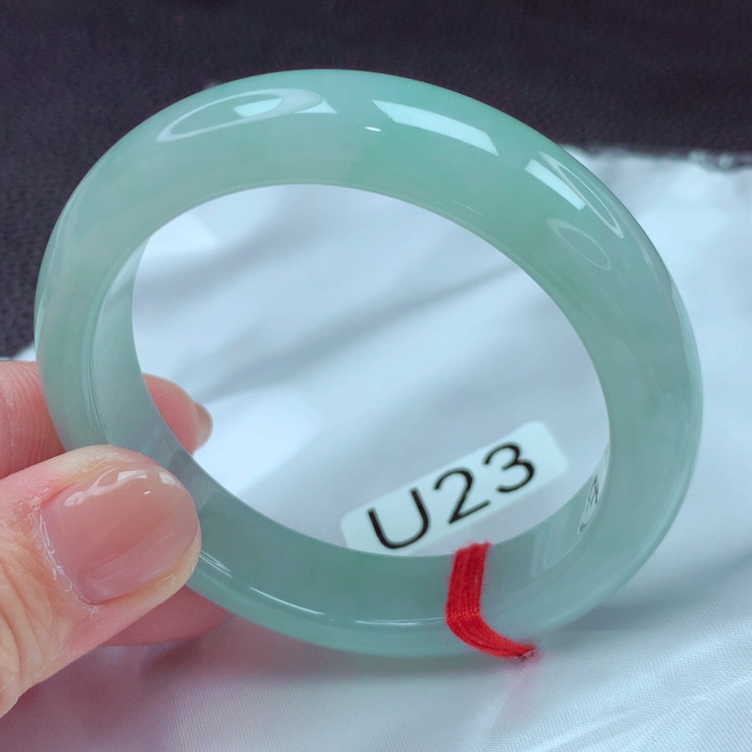 翡翠手镯未镶嵌手镯88