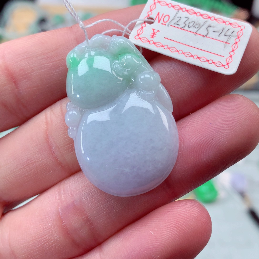 翡翠颈饰未镶嵌翡翠吊坠