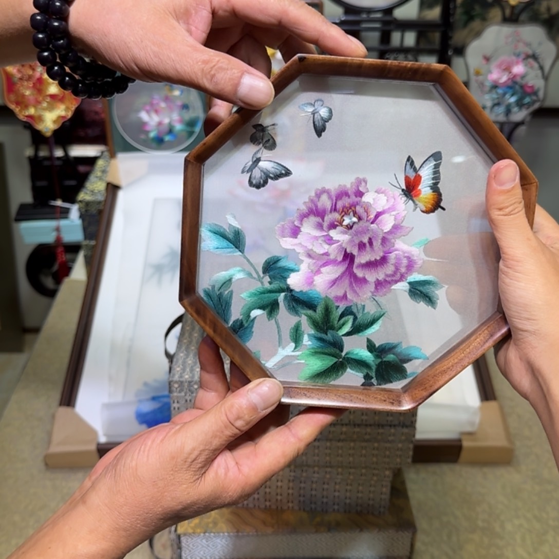 刺绣刺绣工艺精湛独特设计异色