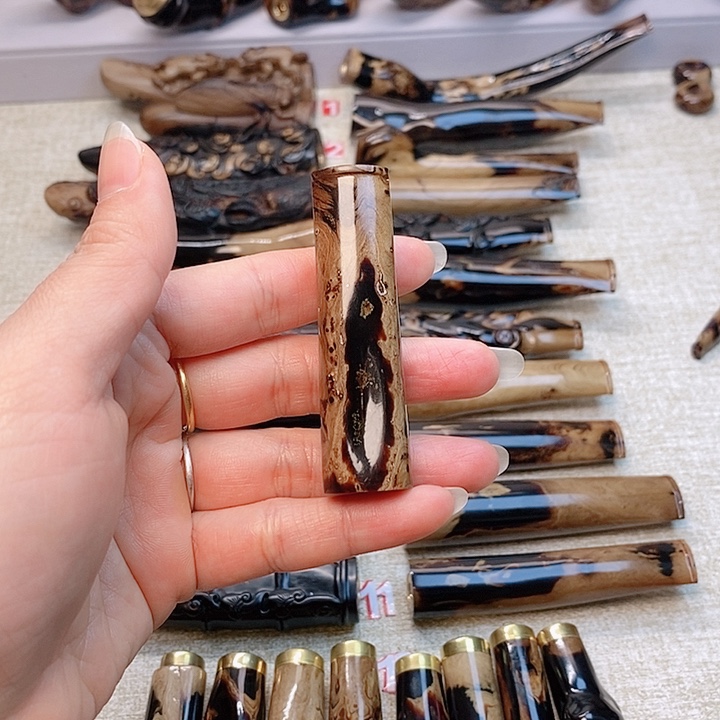 贝壳杉老*柳木烟嘴光面