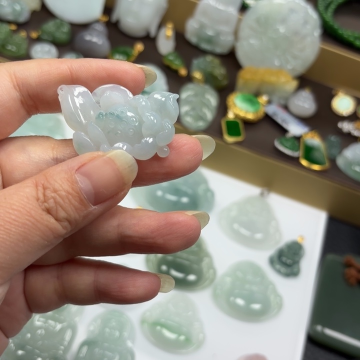 翡翠未镶嵌颈饰天然