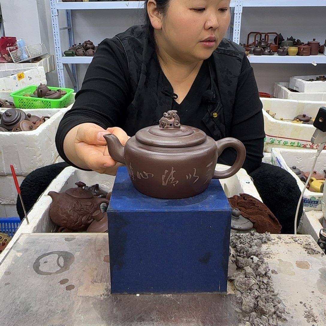 茶壶紫砂宜兴紫砂壶瑕疵处理