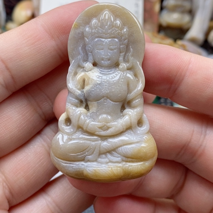 硅化珊瑚（珊瑚玉）颈饰未镶嵌