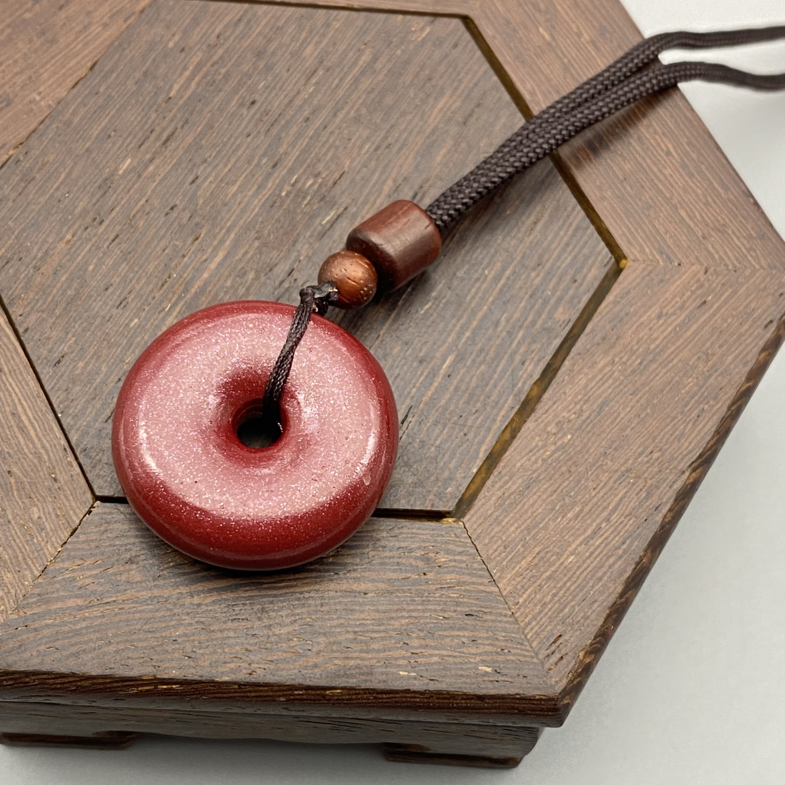 含辰砂工艺品XZ007-经典29mm宽平安扣