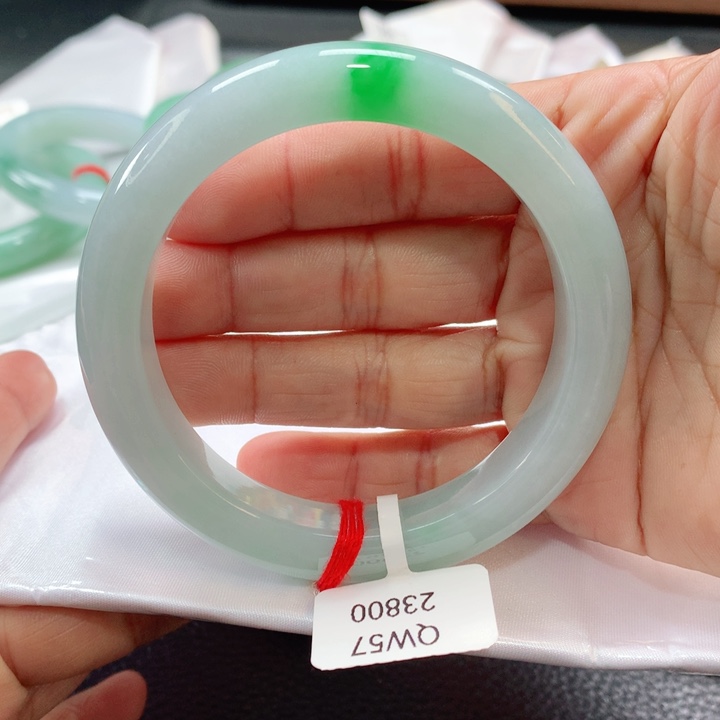 翡翠手镯未镶嵌5758585858