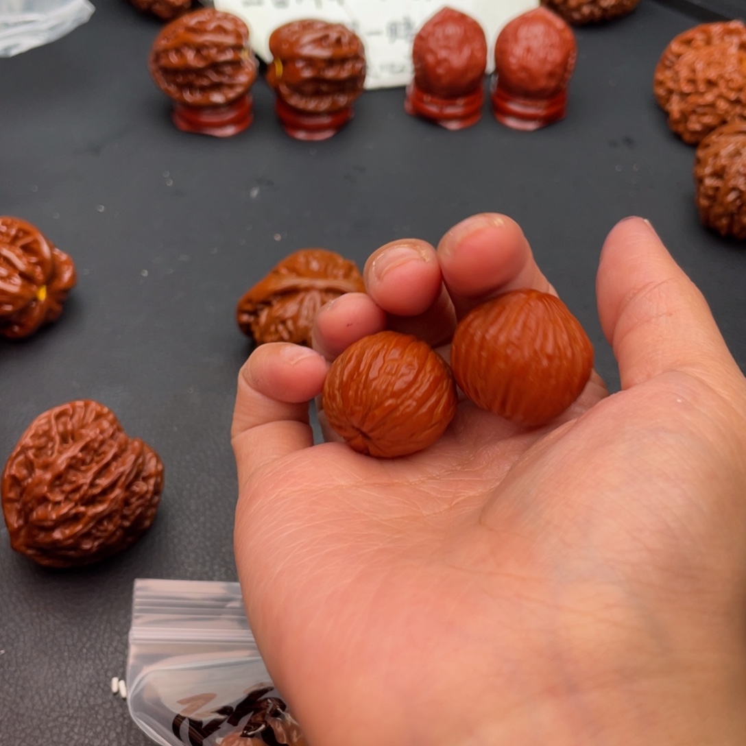 o***e文玩核桃把件猴头