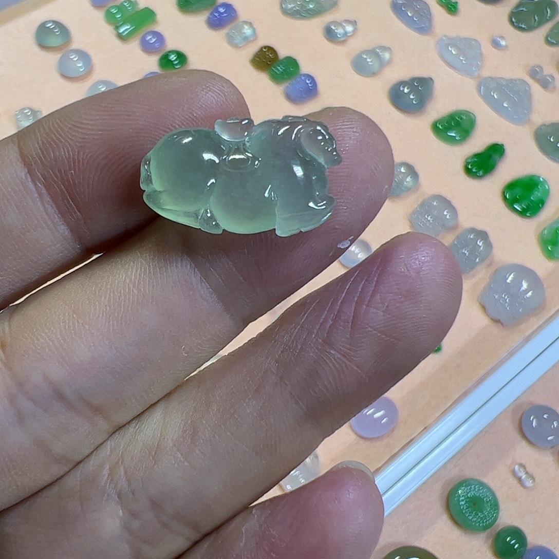 定制翡翠未镶嵌翡翠