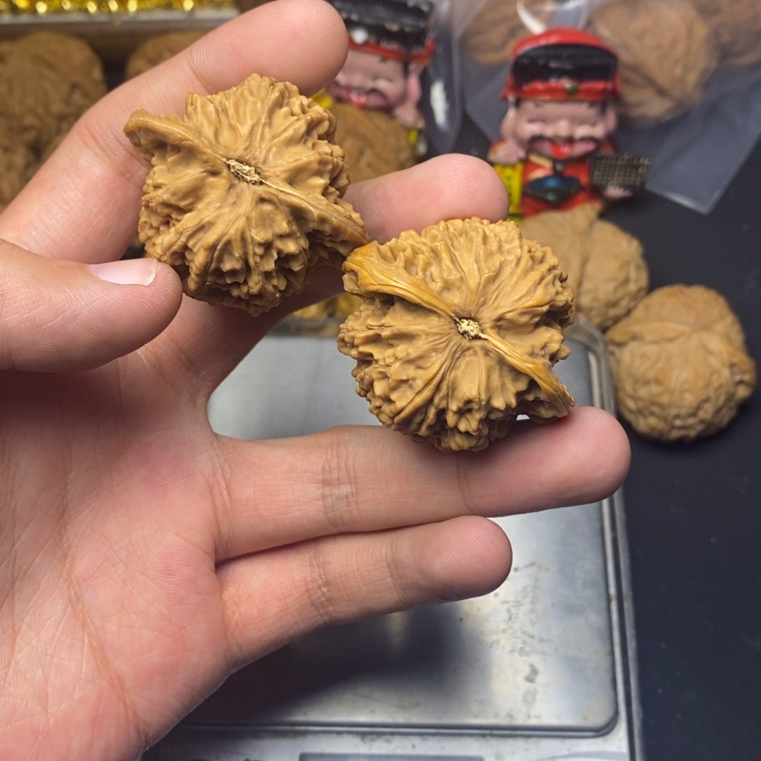 吊坠文玩核桃41盘龙纹