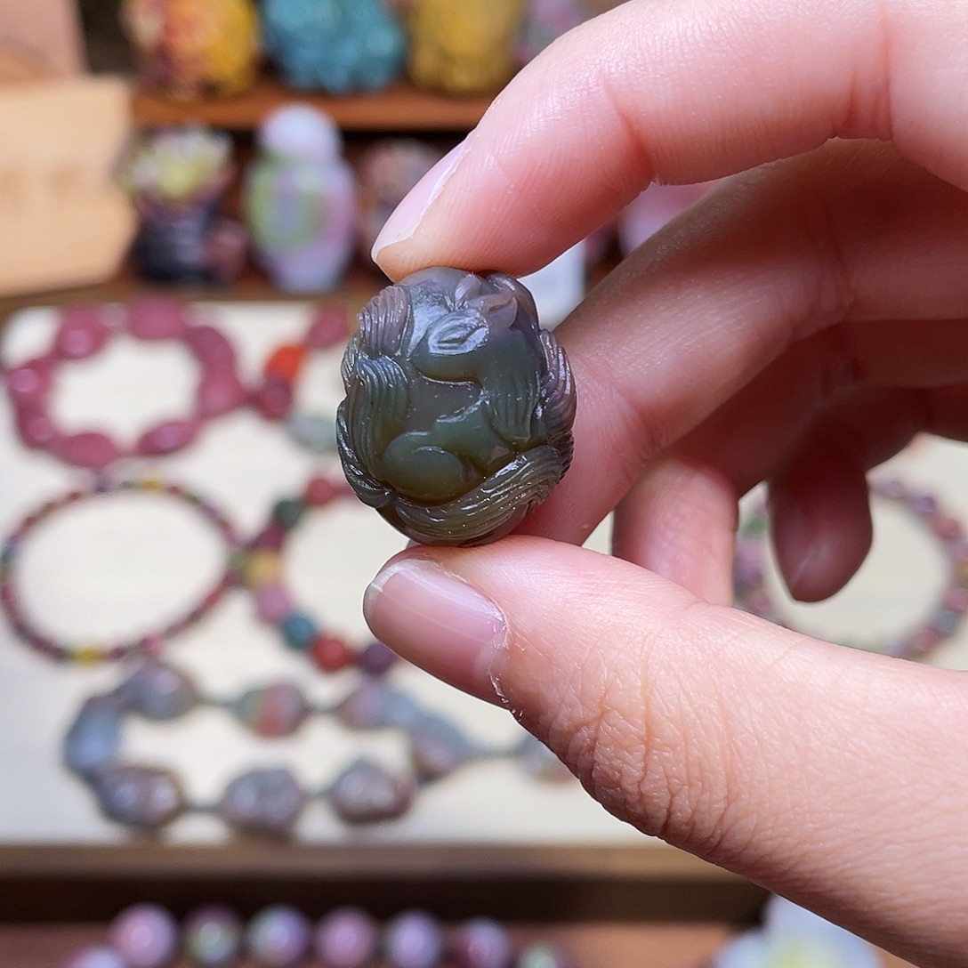 玛瑙/玉髓未镶嵌珠宝半成品盐源玛瑙九尾蛋蛋