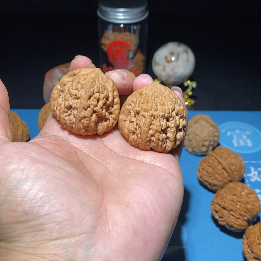 桃核吊坠40尺全品凹的