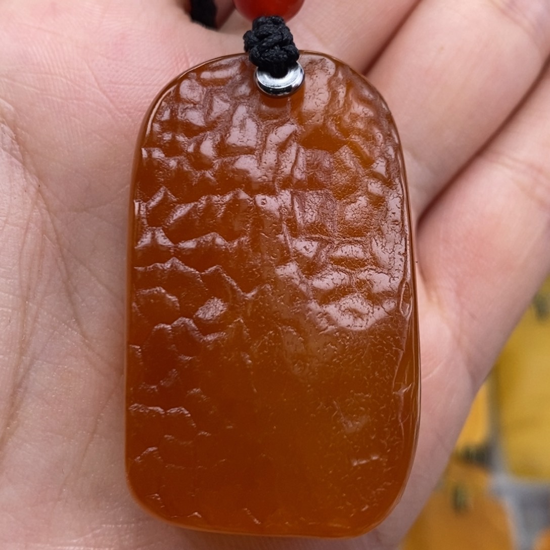 琥珀吊坠(赠链)未镶嵌