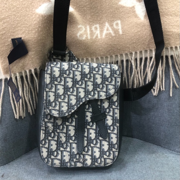 95新 DIOR/迪奥 经典老花/时尚胸包/腰包/单肩斜挎包翻盖