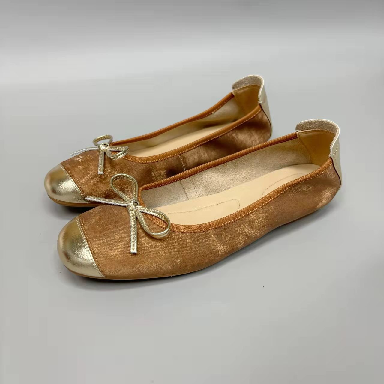 真皮浅口单鞋女2025新款洋气一脚蹬软底芭蕾鞋爆款平底豆豆鞋