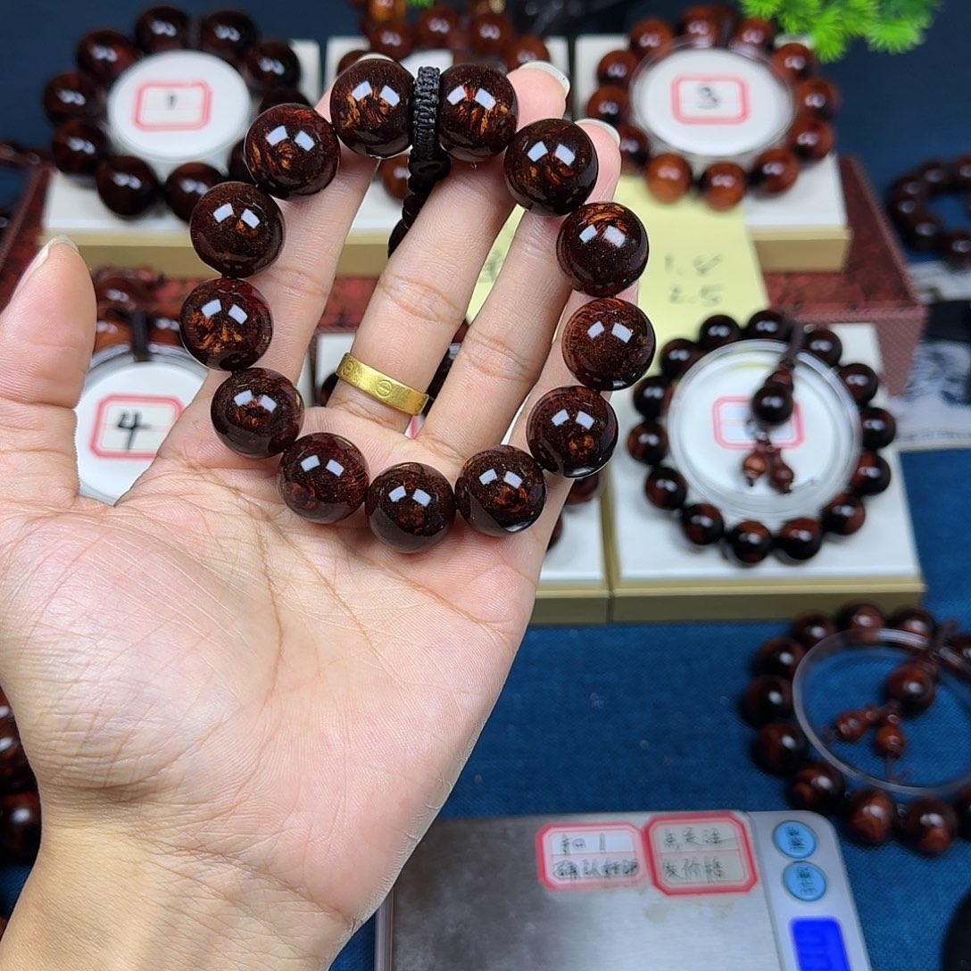 L***水花梨木类黄花梨1.8