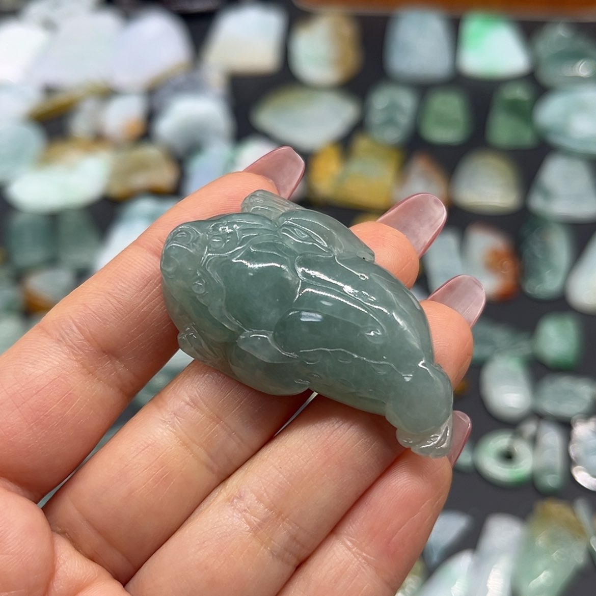 【闪购商品】翡翠颈饰未镶嵌金蟾